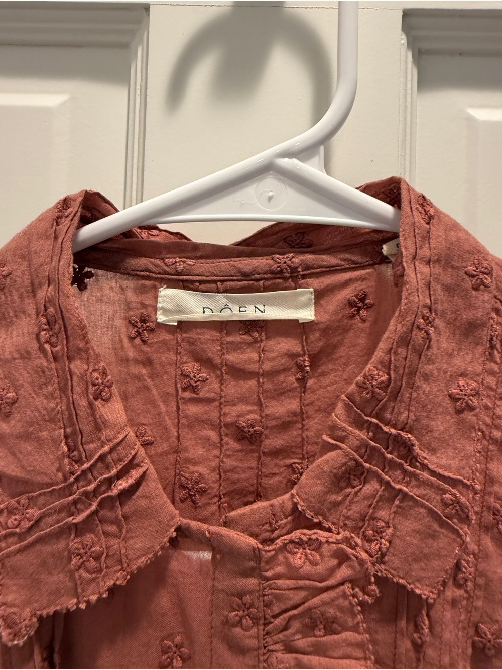 Doen Rust Ruffle Eyelet Blouse - Picture 2 of 3